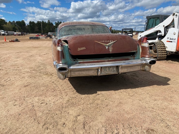 #109-•-1956-cadillac-de-ville-sedan-(title-in-delay)-(nitke-yard-mosinee,-wi)-image-7