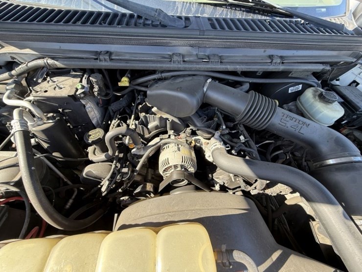 2001-ford-f350-image-14