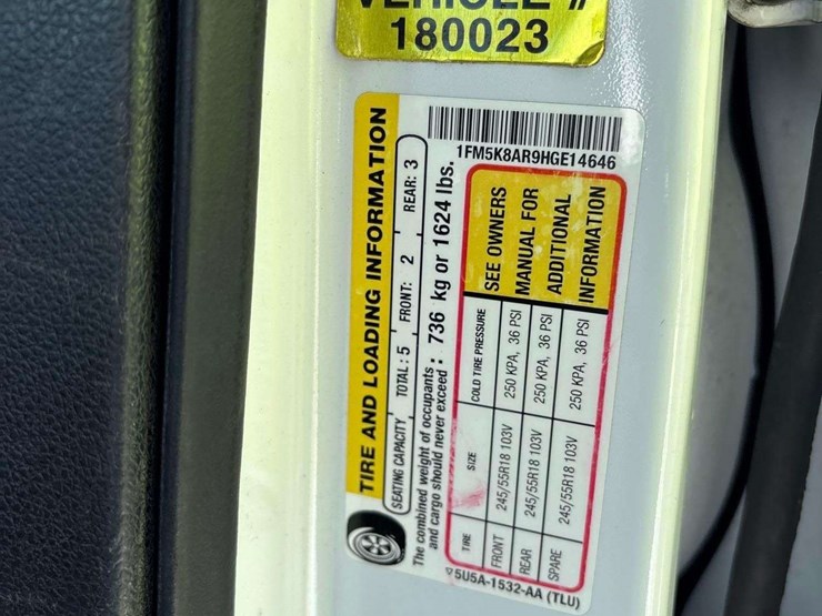 2017-ford-explorer-image-5