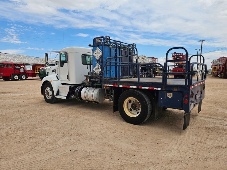 2013-kenworth-t370-image-3