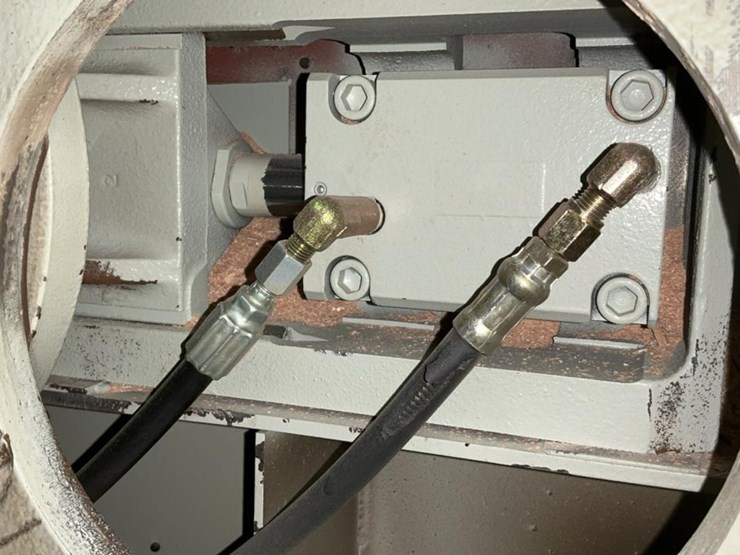 #185-•-2015-kentwood-hbr-300-horizontal-resaw-image-16