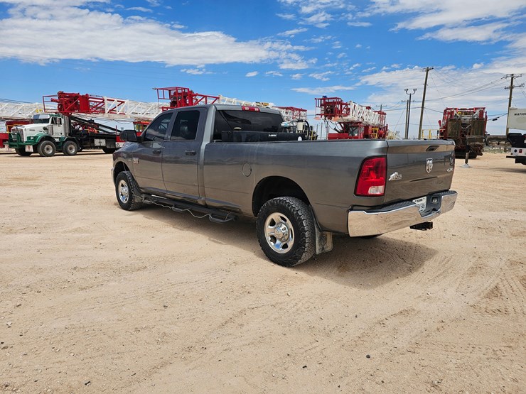 2012-dodge-2500-image-2