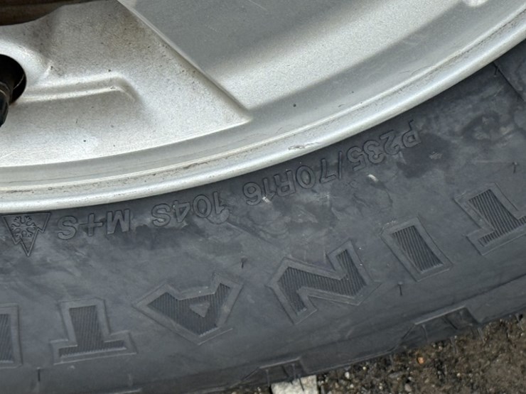 2012-ford-escape-image-16