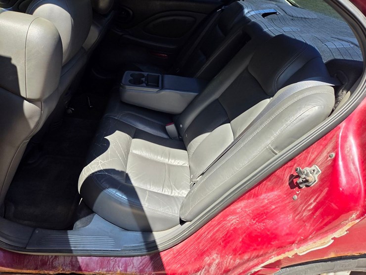 2003-pontiac-bonneville-sle-car-image-20