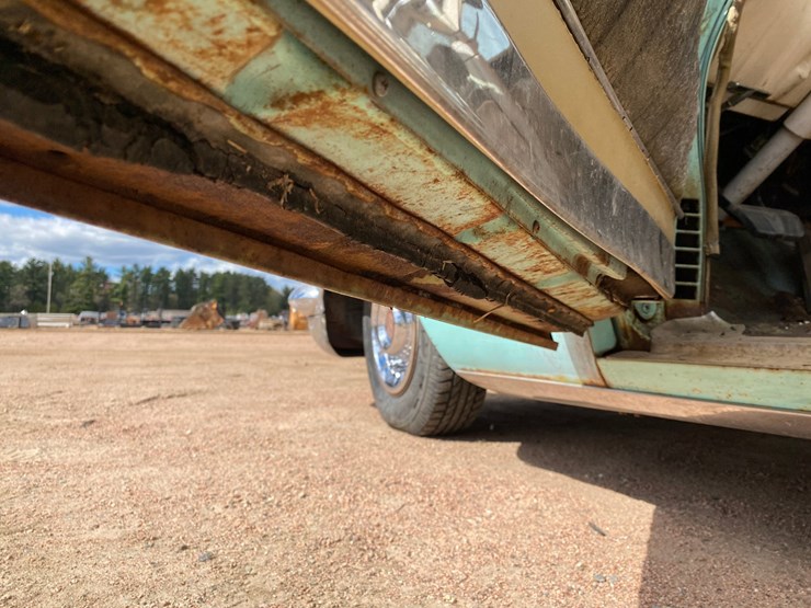 #109-•-1956-cadillac-de-ville-sedan-(title-in-delay)-(nitke-yard-mosinee,-wi)-image-56