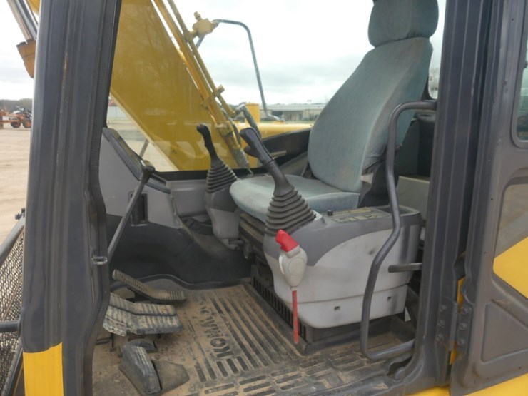 2022-komatsu-pc130-7-image-11