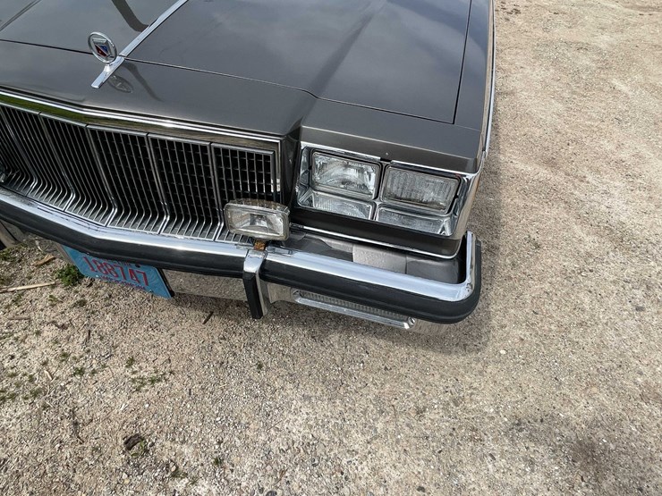 #140-•-1983-buick-park-avenue-(title-in-delay)-(kaukauna,-wi)-image-11