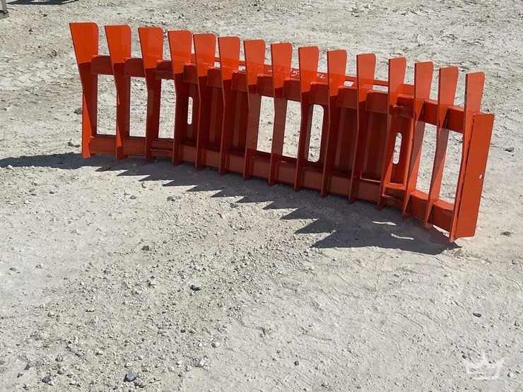 2026-pabreak-forward-facing-root-rake-attachment-image-1