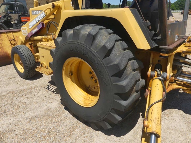 john-deere-310d-image-7