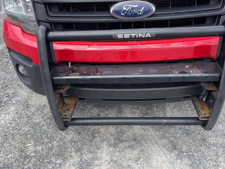 2015-ford-expedition-image-28