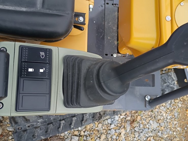 #24704-•-2025-agt-mx12rx-mini-escavator-image-10