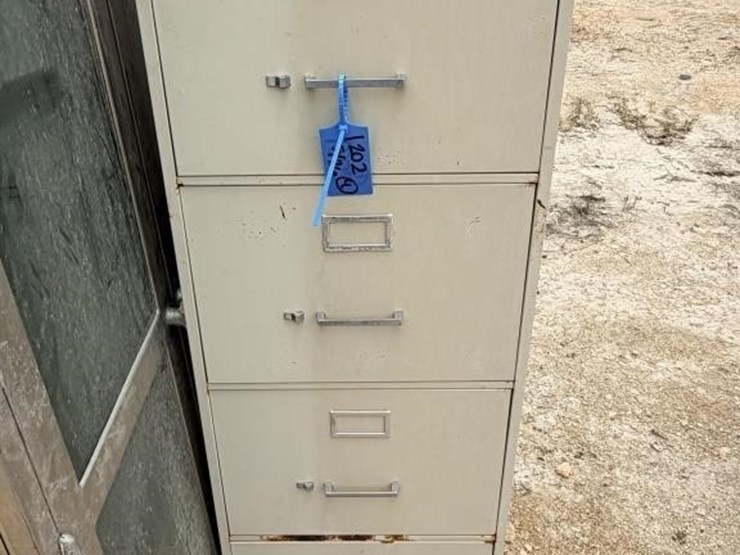 l3---cabinets/tables-image-7