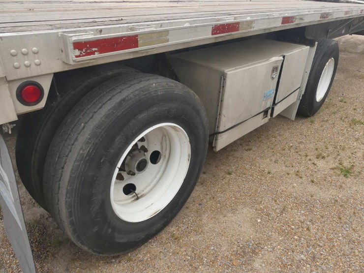 2005-utility-48'-flatbed-image-6