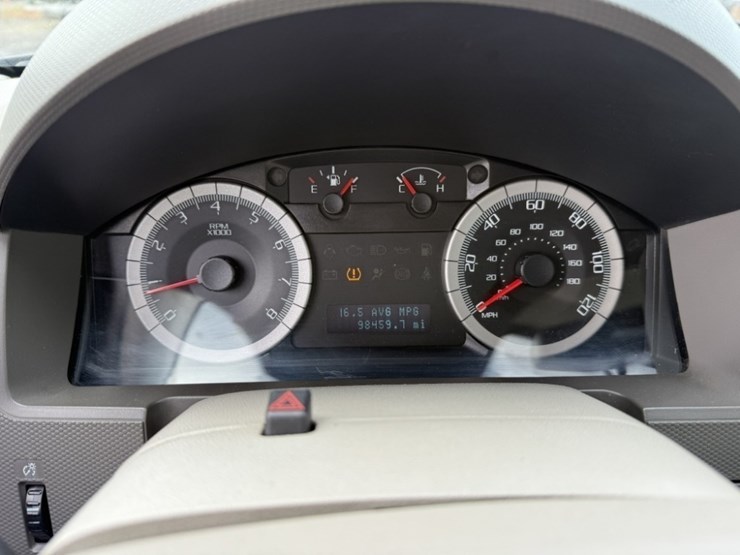 2009-ford-escape-image-18