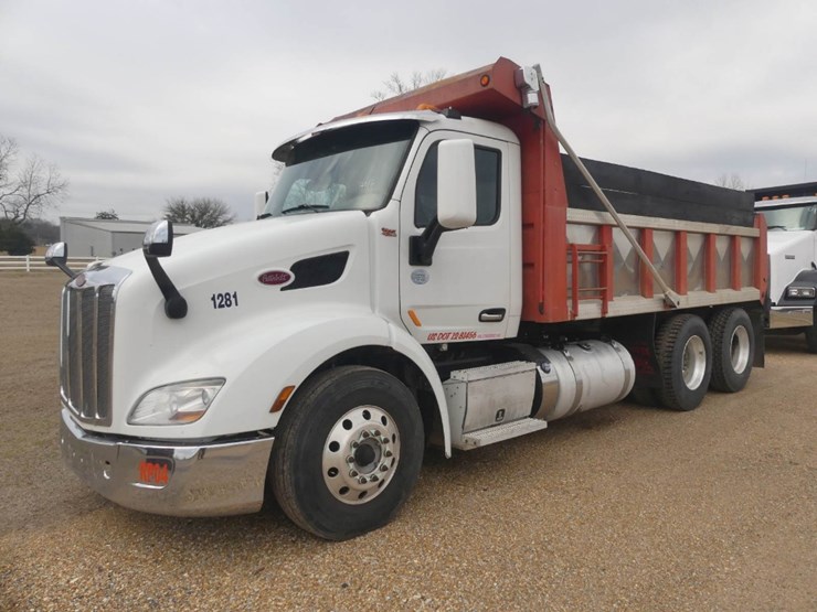 2016-peterbilt-579-image-1