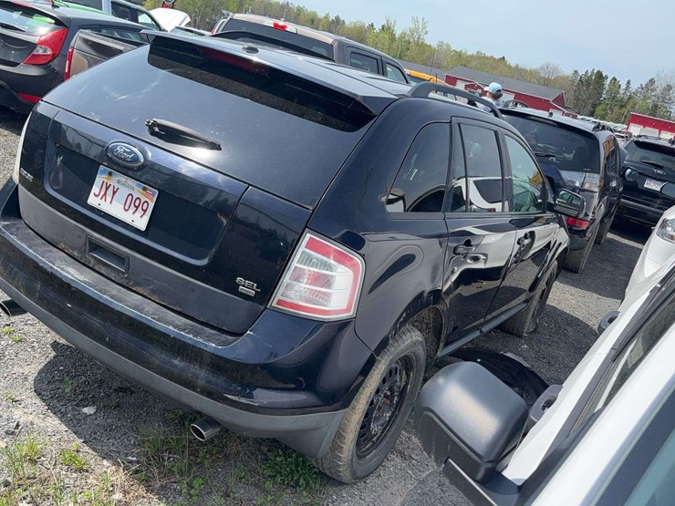 2010-ford-edge-image-7