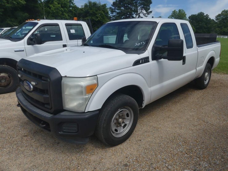 2013-ford-f350-image-1