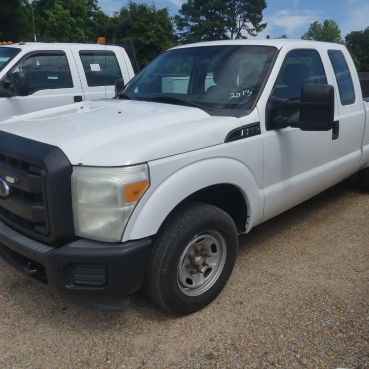 2013 FORD F350