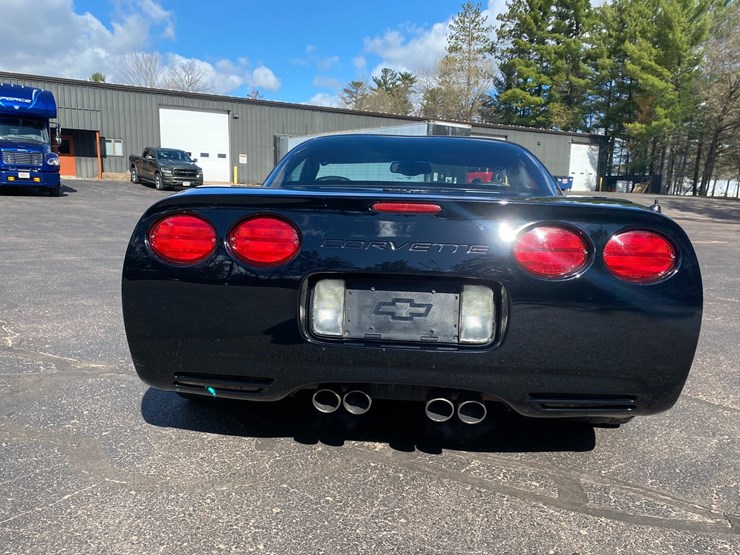 #150-•-2002-corvette-z06-frc-6-speed-(has-wi-title)-(schofield,-wi)-image-11