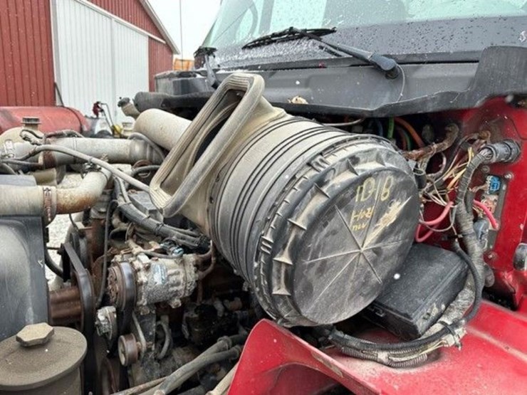 2006-case-ih-8600-image-38