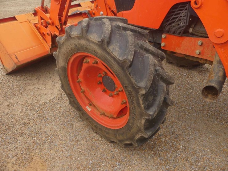 2023-kubota-m7060hd-image-7