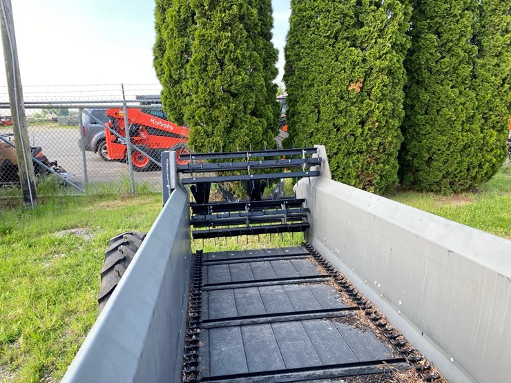 lancaster-elite-100-manure-spreader---like-new-image-9