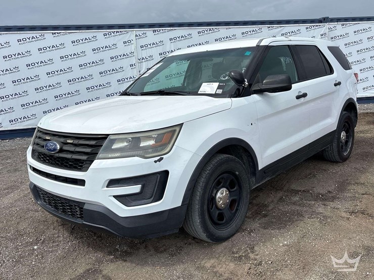 2017-ford-explorer-image-1