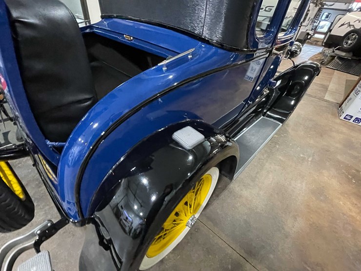 1928-ford-model-a-image-37