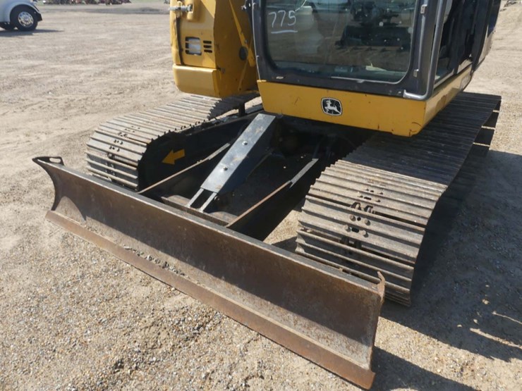 2017-deere-75g-image-8