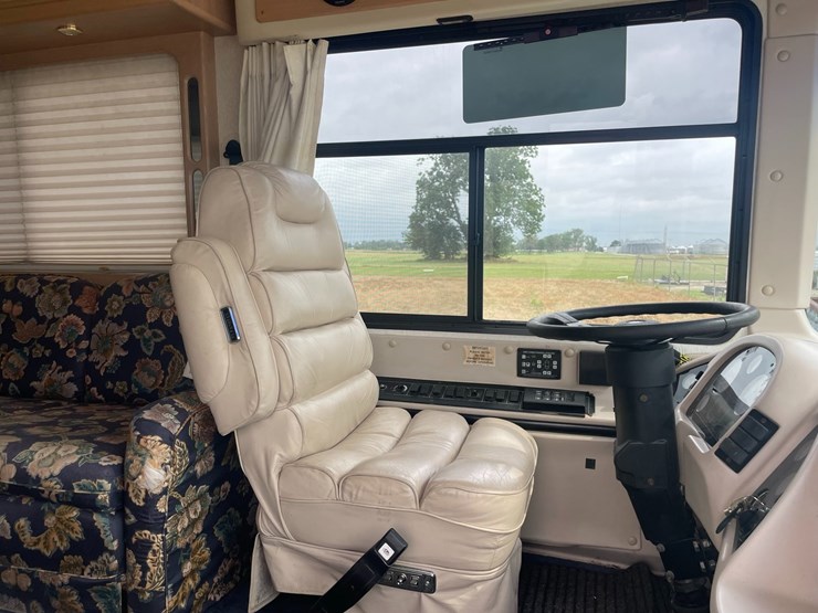 #40221-•-1994-holiday-rambler-s/a-motor-home-vin:-4s7nt9k0xrc015680-image-21