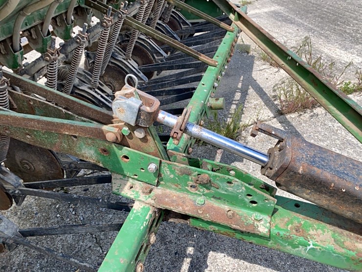 john-deere-8300-image-17