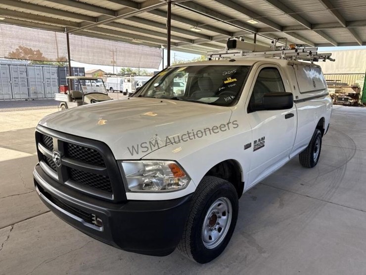 2015-dodge-2500-image-4