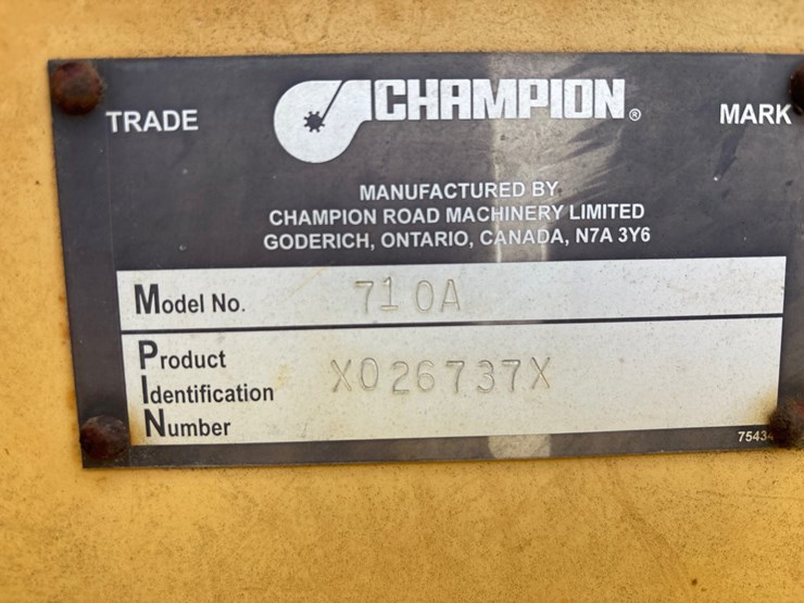 #1169w-•-champion-710agrader-|-for-parts/repairs-image-13