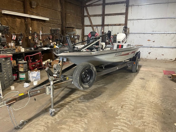 #40235-•-venture-19'-fishing-boat-w/-trailer-image-1