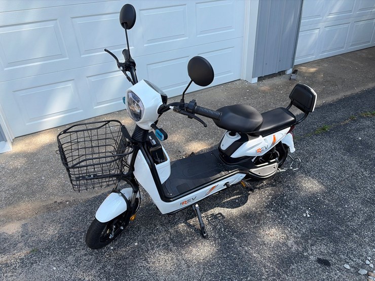 #36-•-unused-irev-electric-bike-image-1