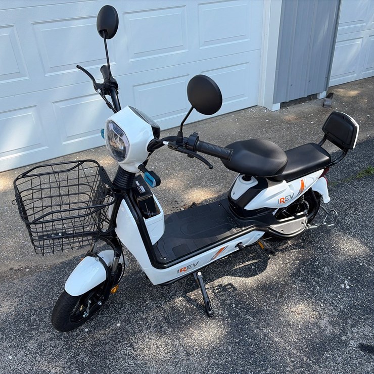 #36 • Unused IREV Electric Bike