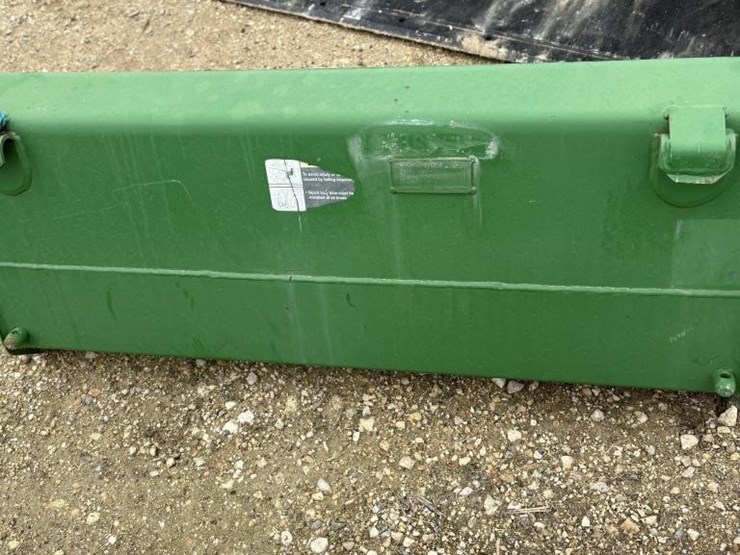 l3---john-deere-jx-4'-unused-loader-bucket-image-2