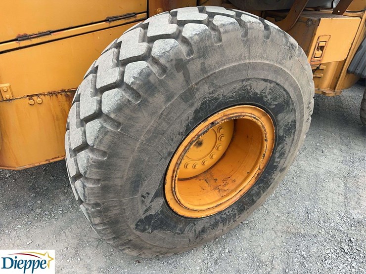 2011-deere-544k-image-12