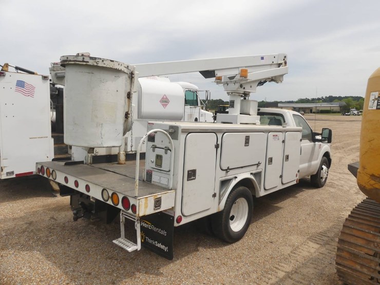 2015-ford-f350-xl-image-3