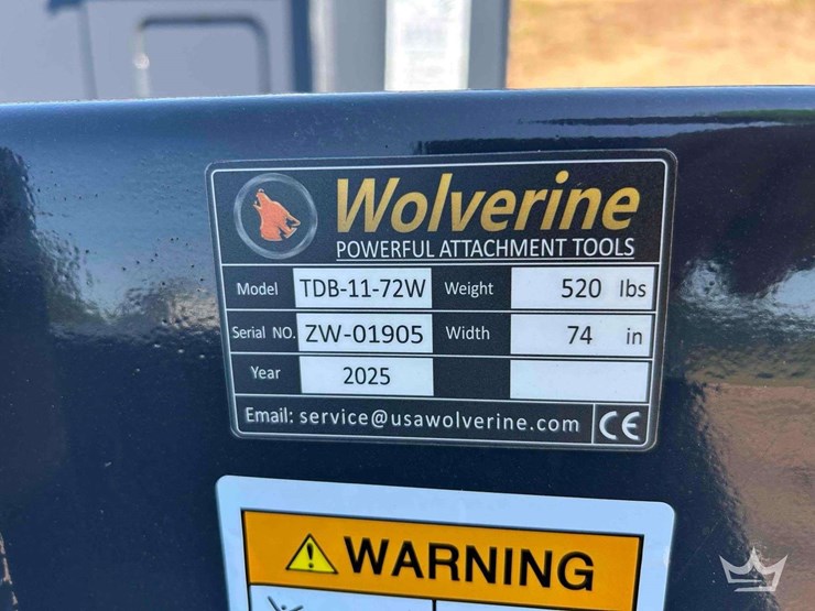 wolverine-track-duty-bucket-image-5