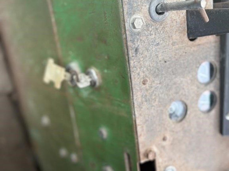 john-deere-6000-image-10