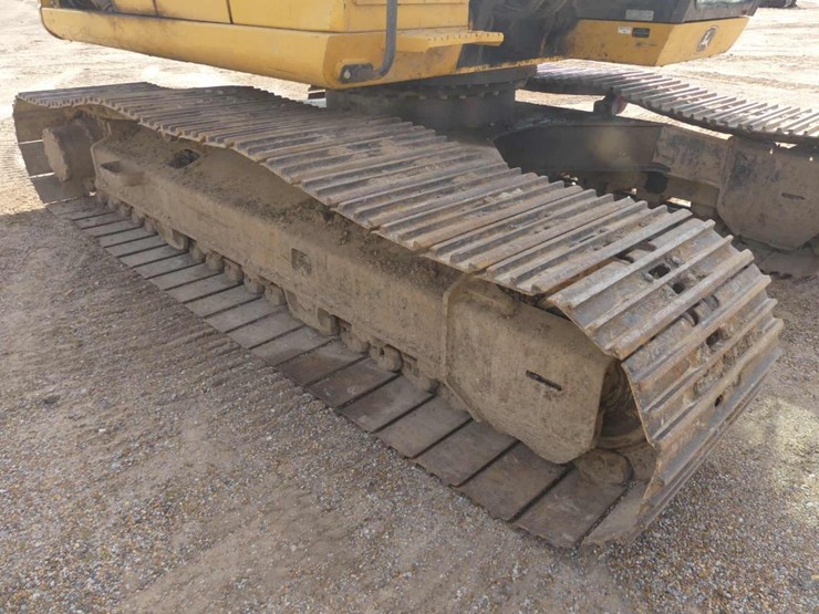 2019-deere-210g-image-8