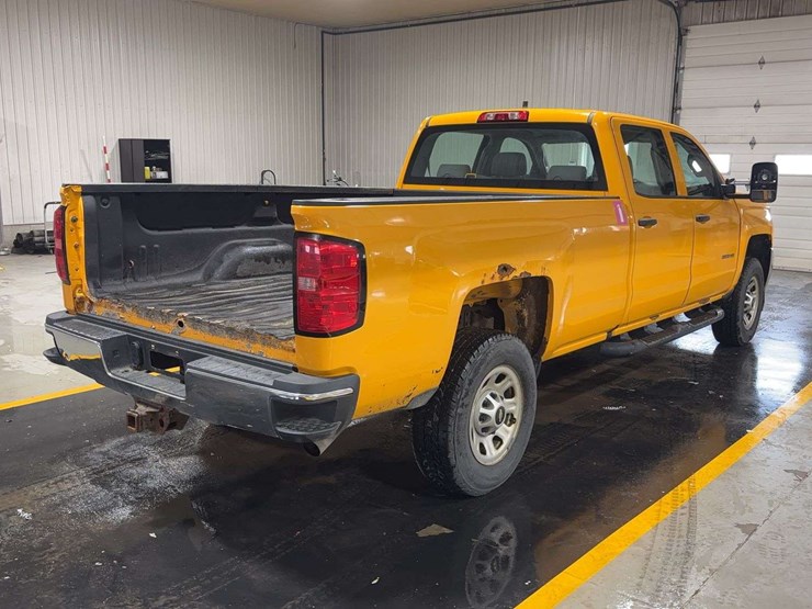 2016-chevrolet-silverado-3500hd-image-9