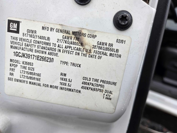 2001-chevrolet-3500-image-20
