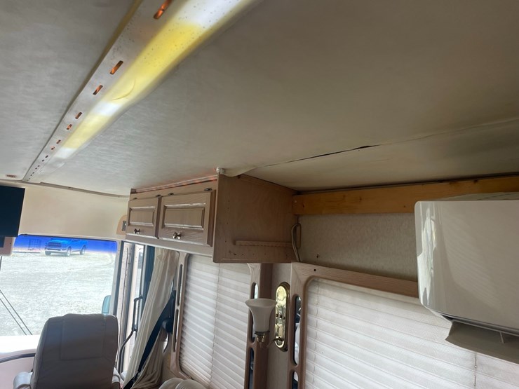 #40221-•-1994-holiday-rambler-s/a-motor-home-vin:-4s7nt9k0xrc015680-image-47