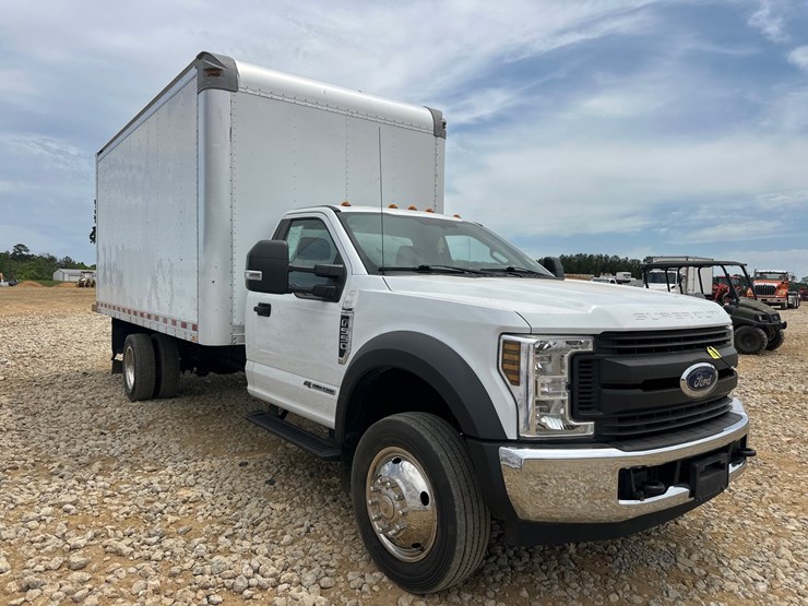 2019-ford-f550-image-4