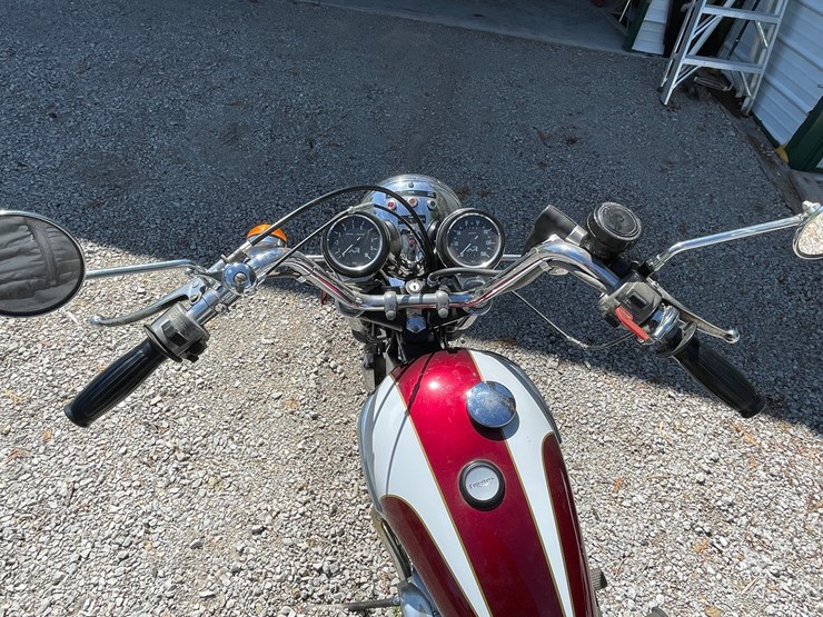 #136-•-1977-triumph-motorcycle-(has-wi-title)-(waupun,-wi)-image-22