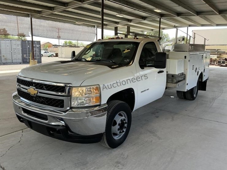 2013-chevrolet-silverado-3500hd-image-4