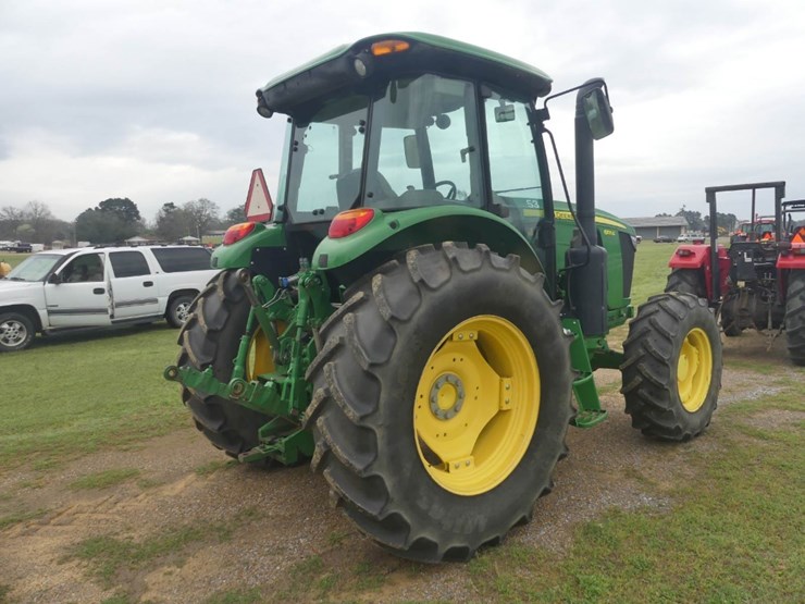 john-deere-6105e-image-3