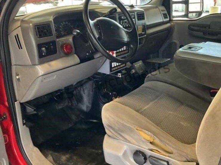 2001-ford-f550-image-22